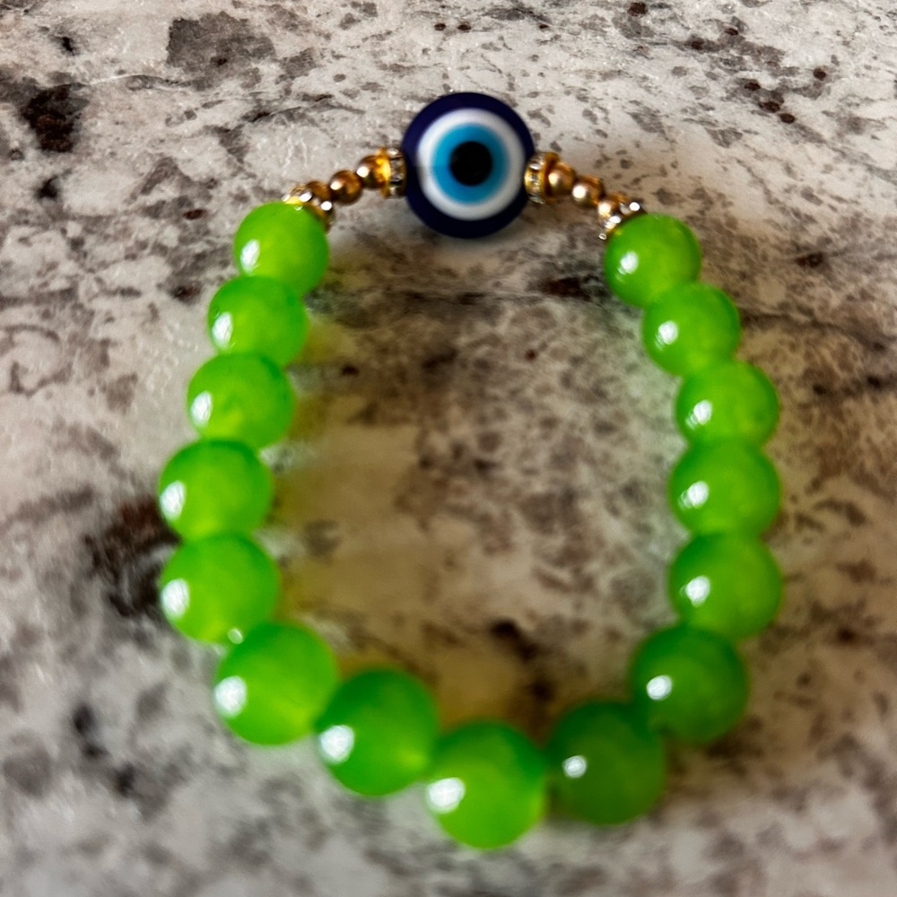 Neiman Marcus Emerald Green Evil Eye Bracelet - Picture 2 of 6